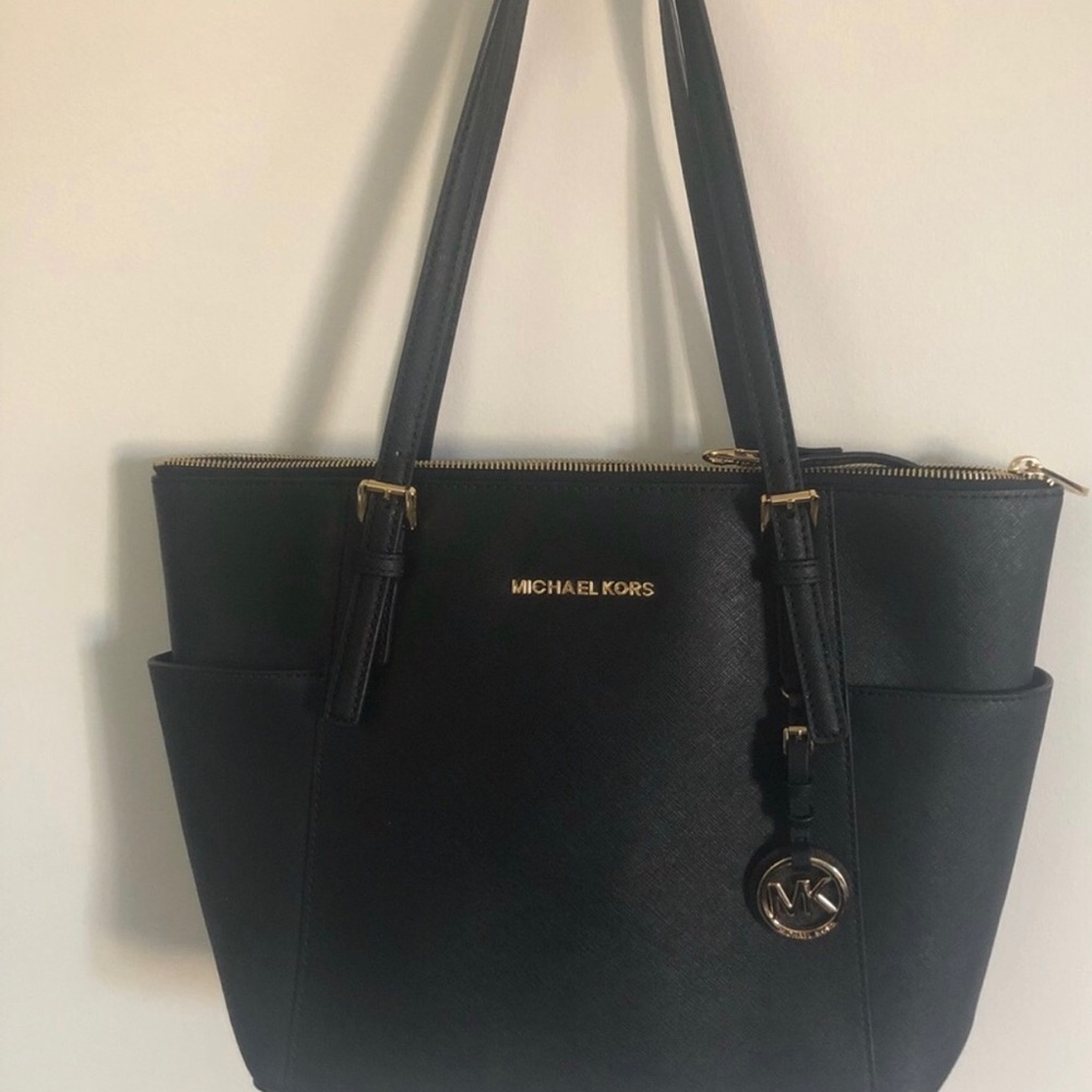 Michael Kors large jet set tote excellent cond